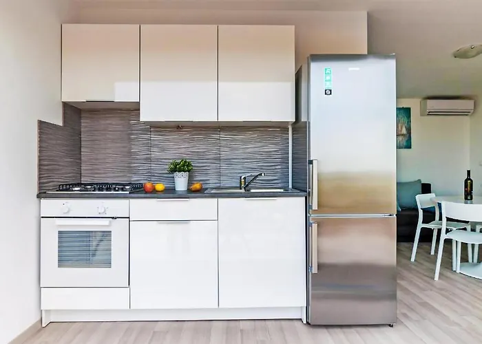 Awesome Stacaravan In With Wifi 3*