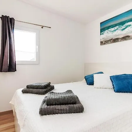 Awesome Stacaravan In With Wifi Campingplatz Drage