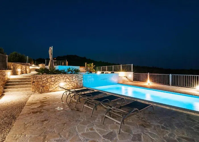 Awesome Stacaravan In With Wifi Drage