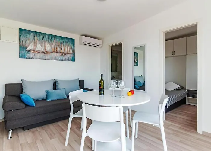 Awesome Stacaravan In With Wifi